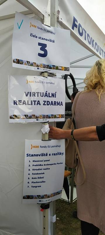 Atraktivní expozice Archeoparku Pavlov nabízí díky moderním audiovizuálním technologiím možnost putovat do pravěku všem generacím návštěvníků.