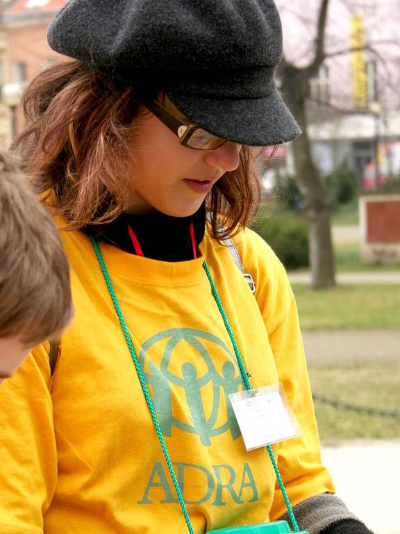 Do velikonoční sbírky, kterou pořádá již po osmé nadace ADRA, se zapojily i děti z břeclavských škol.