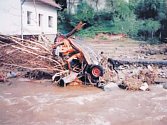 Tak to vypadalo v Lichnově po ničivé povodni před dvaceti lety.