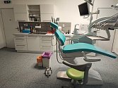 Ordinace drnholeckého zubaře má nové zázemí pro rentgen. Přibila i místnost dentální hygienistky.
