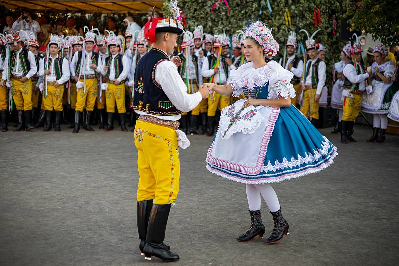 Ohlédnutí za hody ve Velkých Bílovicích.