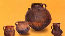 Keramické nádoby lidu se šňůrovou keramikou (podle: Šebela 1999: The Corded Ware Culture in Moravia and in the Adjacent Part of Silesia).
