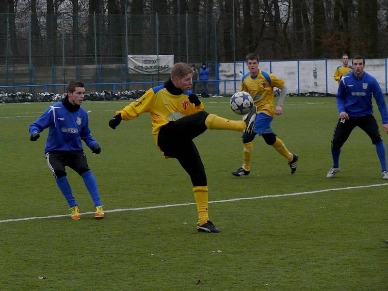 Fotbalisté MSK Břeclav v utkání s Tasovicemi.