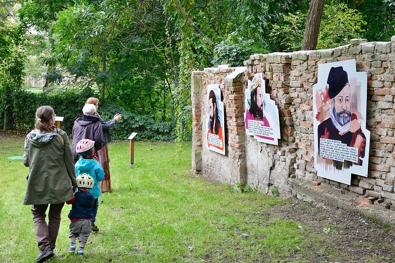 Otevření Galerie Zahrada v Břeclavi u zámku.