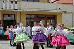 Mikulov ovládly hody. V krojích šly i děti.