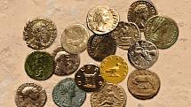 Příklady římských mincí nalezených v germánském prostředí.