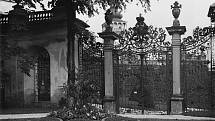 Zámecká zahrada s Försterovou bránou, před rokem 1945