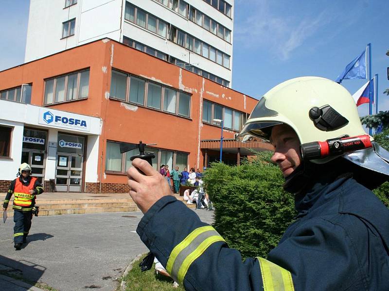 Taktické cvičení v areálu společnosti Fosfa. 