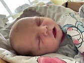 Malá Mia se narodila před týdnem v Mikulově, záchranáři jí pomohli na svět na čerpací stanici.