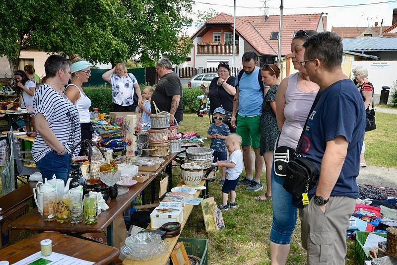 Z blešáku v Poštorné na Rovnici.