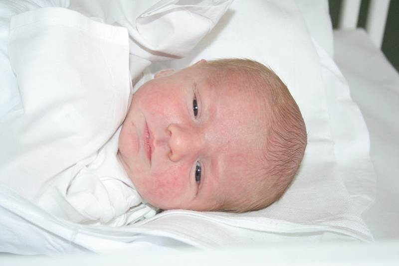 Martin Mach, 13. 4. 2013, Ladná, 49 cm, 3, 21 kg