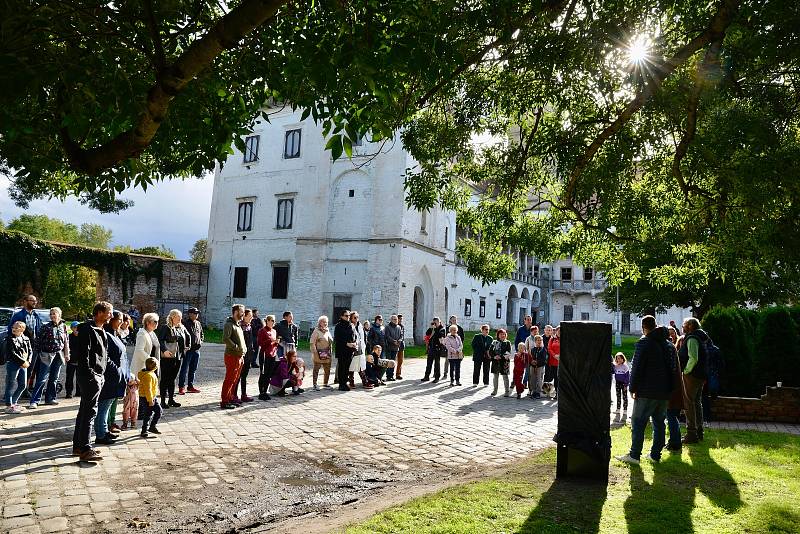 Otevření Galerie Zahrada v Břeclavi u zámku.