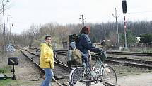 Břeclavská městská část Poštorná, kudy projíždějí vlaky ve směru do Lednice a Znojma a zpět.