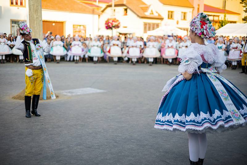 Ohlédnutí za hody ve Velkých Bílovicích.