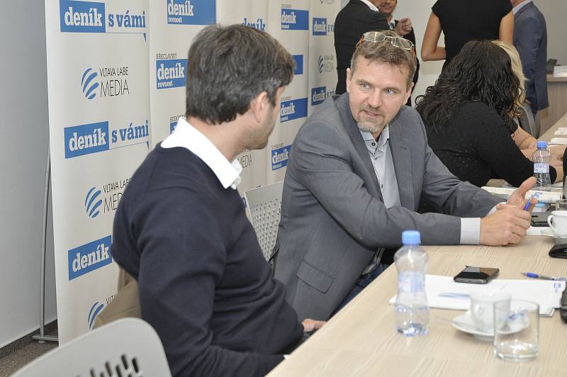 Zleva: Miroslav Volařík, předseda správní rady Volarik Capital, Jiří Kmet, vedoucí Správy CHKO Pálava