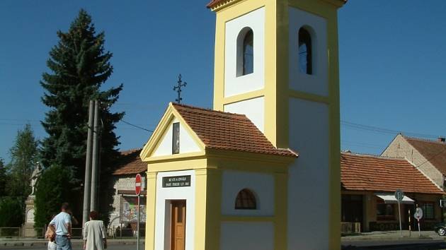 Opravená kaple svaté Terezie v Kosticích.