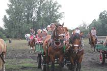 V Lanžhotě měli koně v sobotu svůj den. Návštěvníci viděli vozatajskou jízdu, western i tanečky.