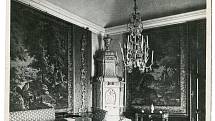 Malý gobelínový sál mikulovského zámku, před rokem 1945.