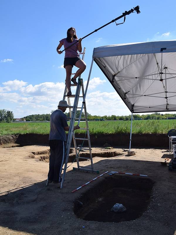 Na Mušově u novomlýnských nádrží pokračuje archeologický výzkum jednoho z největších pohřebišť germánských Langobardů ze šestého století našeho letopočtu.