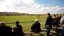 Velké Pavlovice (v červeném) v jarním derby přestřílely Bořetice.