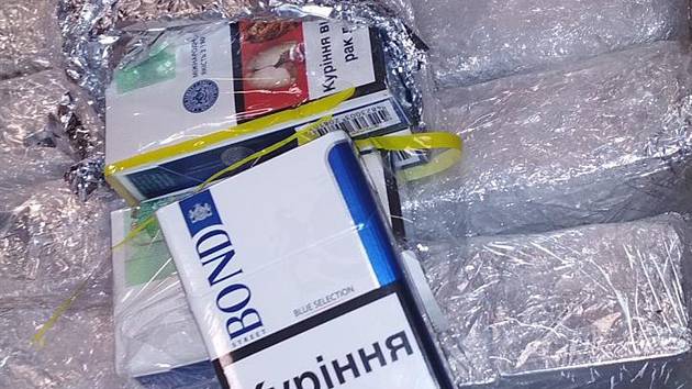 Břeclavský deník | Dodávka byla plná ukrajinských cigaret. S vytipováním  pomohl rentgen | fotogalerie