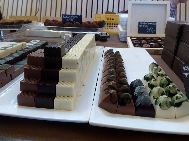 Milovníci čokolády navštívili poslední říjnový víkend Čokofest na valtickém zámku.