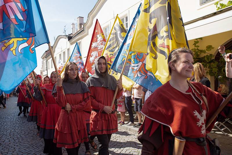 Pálavské vinobraní průvod a podium