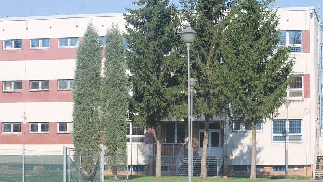 Areál věznice v břeclavské části Poštorná.