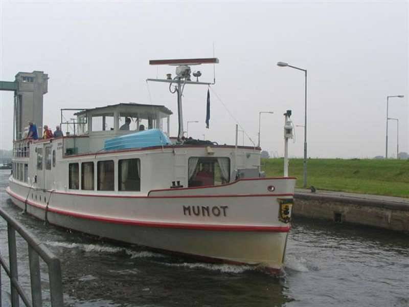 Po Horní nádrži vodního díla Nové mlýny se bude plavit Munot. Loď vyrobená v roce 1936 ve Švýcarsku.