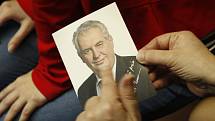 Prezident České republiky Miloš Zeman navštívil střední vinařskou školu ve Valticích, kde diskutoval s tamními studenty.