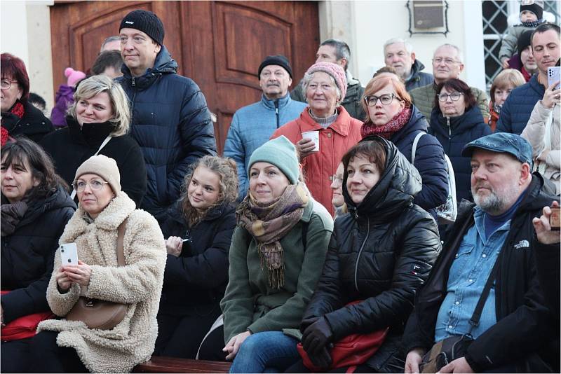 Lidé ve Valticích si společně užili zahájení adventu.