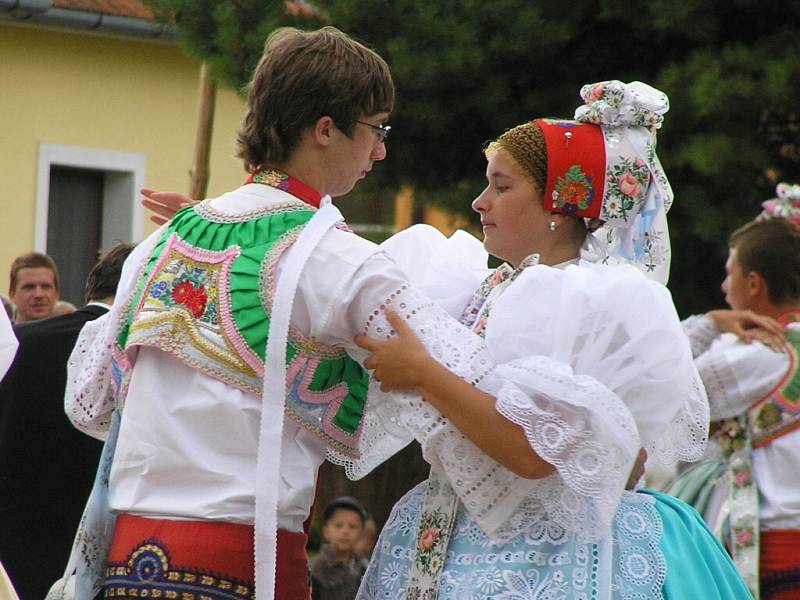 Tradiční krojové hody v Hlohovci.