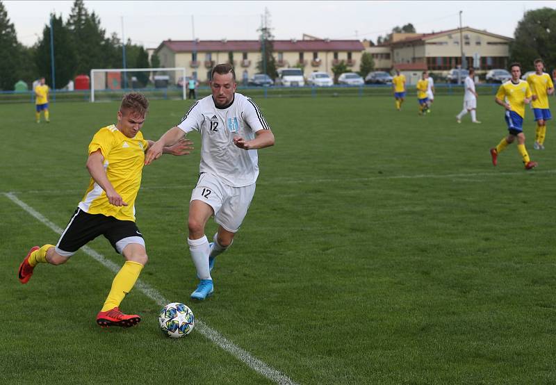 Fotbalisté MSK Břeclav zdolali v přípravném utkání Moravan Lednice 2:1.