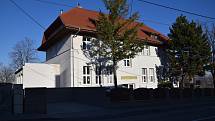 Budova mateřské školy v Zaječí na Břeclavsku nedostačuje. Tamní proto přistaví dvě nové třídy.