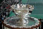 V Břeclavi jsou k vidění nejcennější tenisová trofeje, monumentální Davis Cup i menší Fed Cup. 