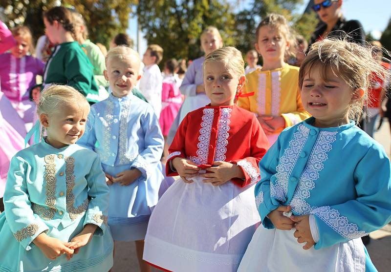  Břeclavské slavnosti přivítaly Patejdla i zahraniční folkloristy