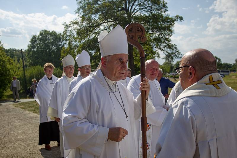 Den slovanských věrozvěstů oslavili na Slovanském hradišti v Mikulčicích.