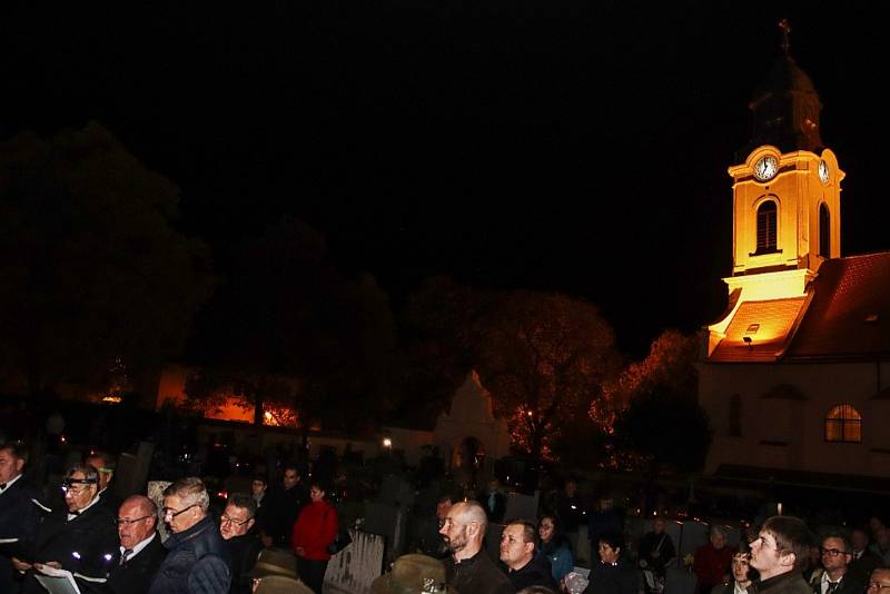 Myslivci a věřící se sešli ve Velkých Pavlovicích na svatohubertské mši.