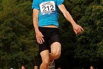 Radek Juška je halovým mistrem republiky ve skoku dalekém juniorů pro rok 2011.