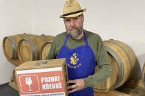 Čeští a moravští vinaři se zapojili do iniciativy Pozor! Křehké. Na snímku Ctirad Králík, sklepmistr Sedleckých vín