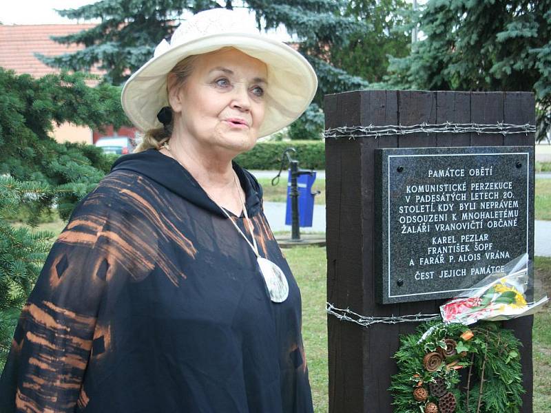 Kvůli památníku přijela i herečka Gabriela Vránová.