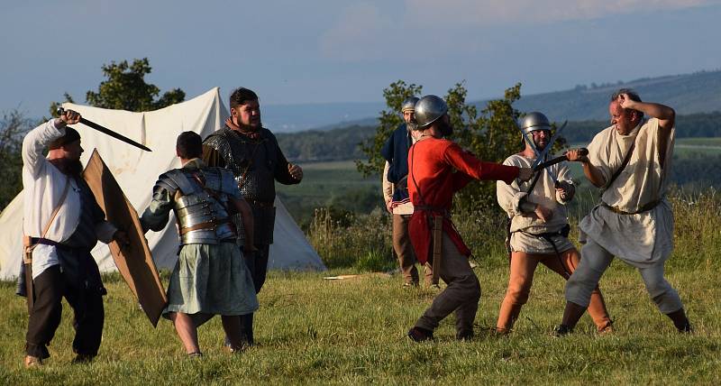 Hradisko u Mušova na Brněnsku hostilo první ročník Římsko-barbarského festivalu Germania subacta