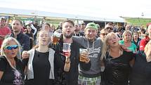 Pasohlávky hostily závody dračích lodí a festival s šedesáti druhy piv.