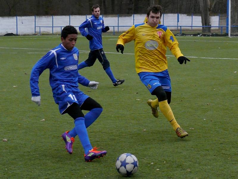 Fotbalisté MSK Břeclav v utkání s Tasovicemi.