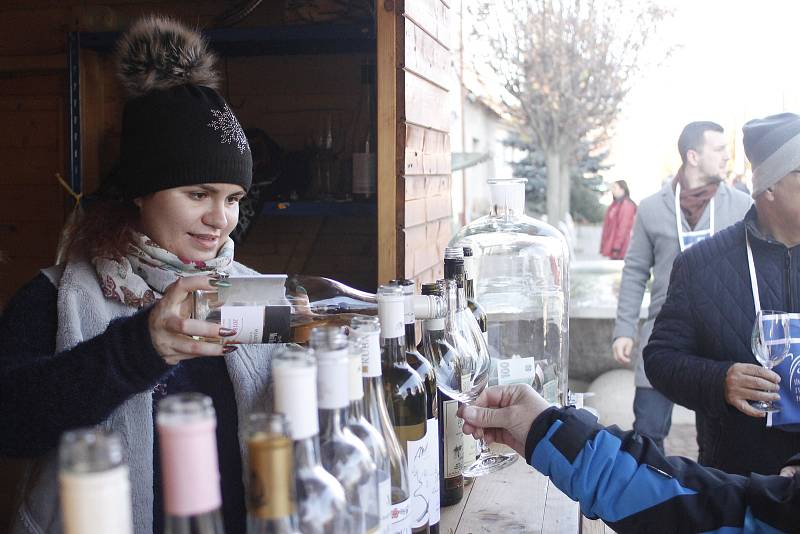 Ve Velkých Pavlovicích přijel svatý Martin, místo vypečené husy však dostal vepřové.