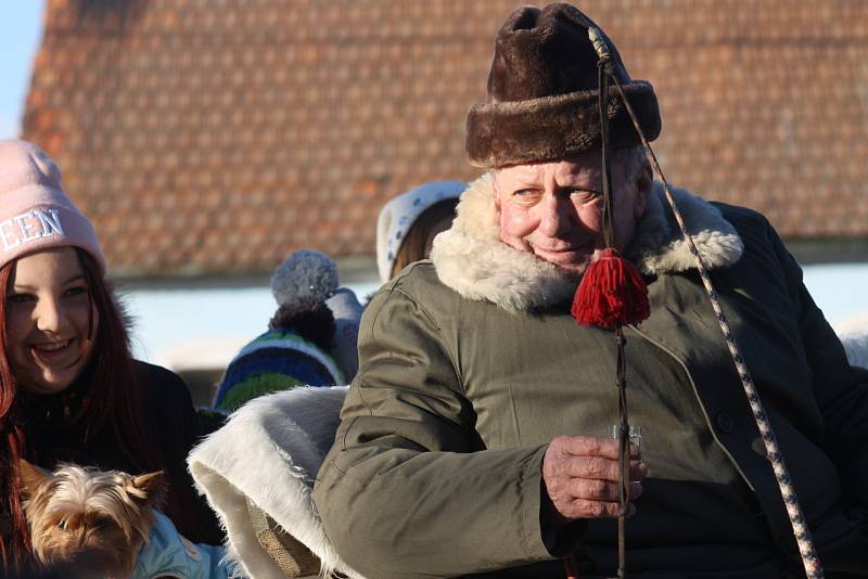 Náměstí v Lanžhotě zaplnili lidé při svatoštěpánském žehnání koní. Konal se tam již osmý ročník této akce.