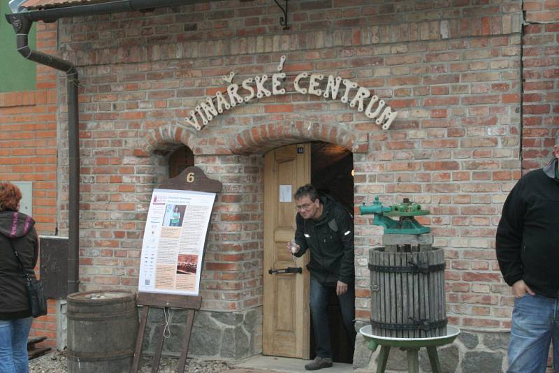 Festival otevřených sklepů se vrátil na Podluží.