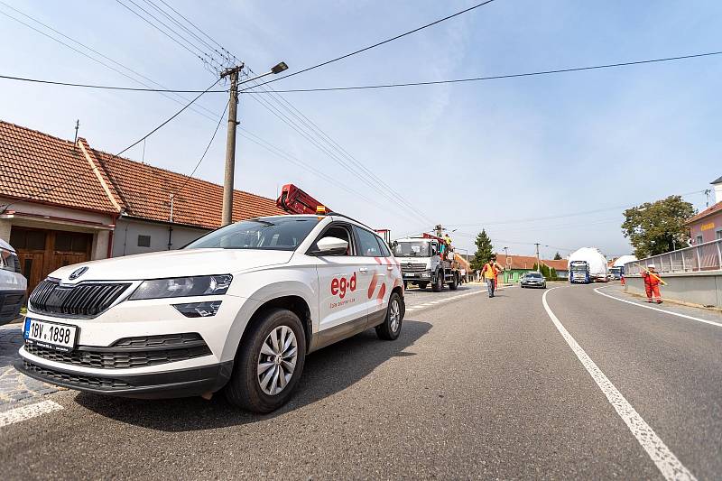 Obří transport projel Vysočinou i jižní Moravou.