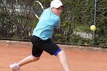 V Břeclavi se konal 4. ročník tenisového turnaje starších žáků a žaček.