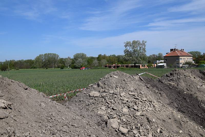 Naproti bývalému zemědělskému družstvu vzniká nová ulice s rodinnými domky